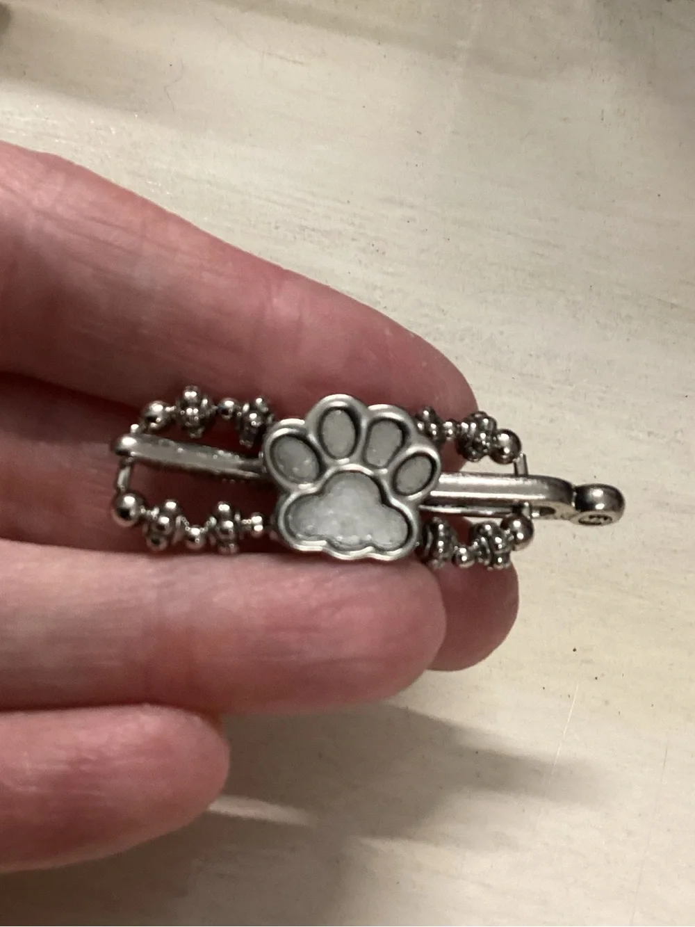 Lila Rose Silver Paw Print Beaded Hair Accessory